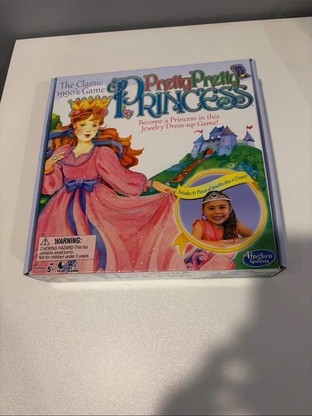 Hasbro Pretty Pretty Princess Game - Pink, Blue, Green